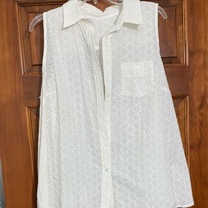 WHITE EYELET BUTTON UP TOP